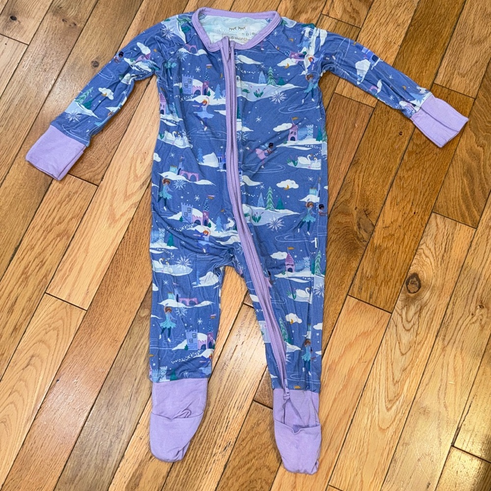 Little sleepies 3-6 months Ice princess